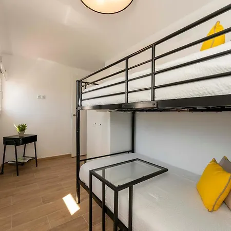 Appartement 2 Cerca De La Playa En Casco Historico Estepona